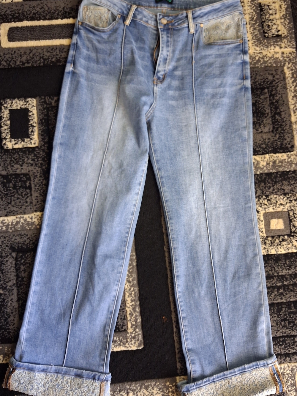 Light Wash Womens Straight-Leg Jeans with Cuffed Hem